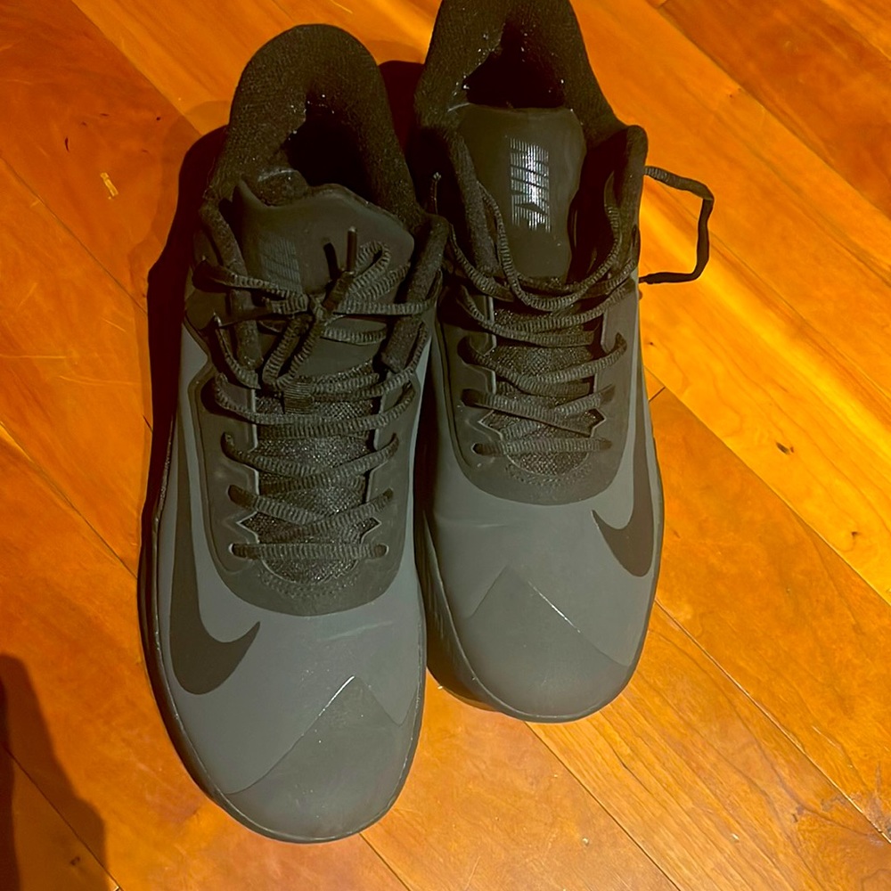 Black Nike Athletic shoes